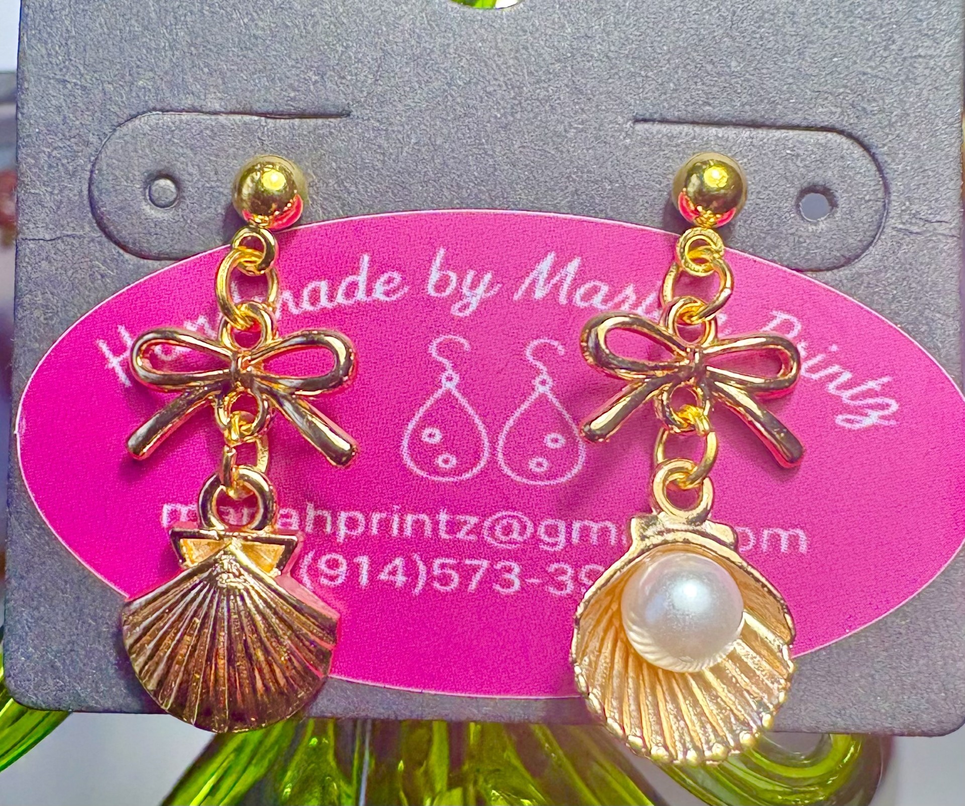 Golden shell & secret pearl